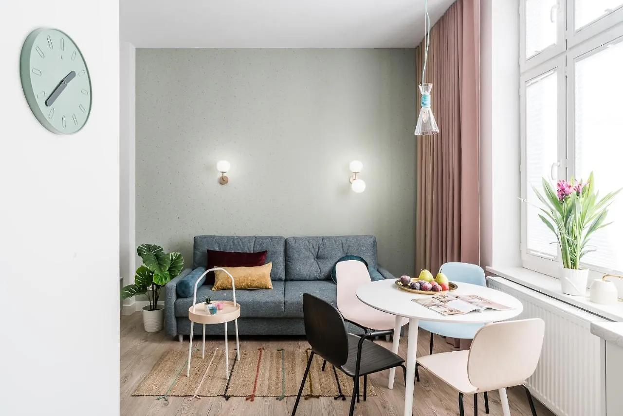 Sanhaus Apartments - Fiszera 6 소포트 0*,